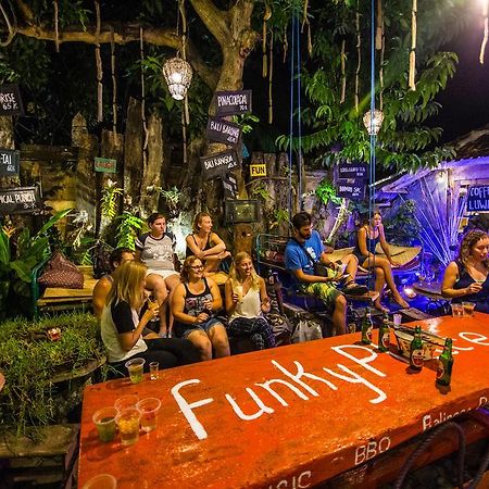 Lovina Funky Place מראה חיצוני תמונה